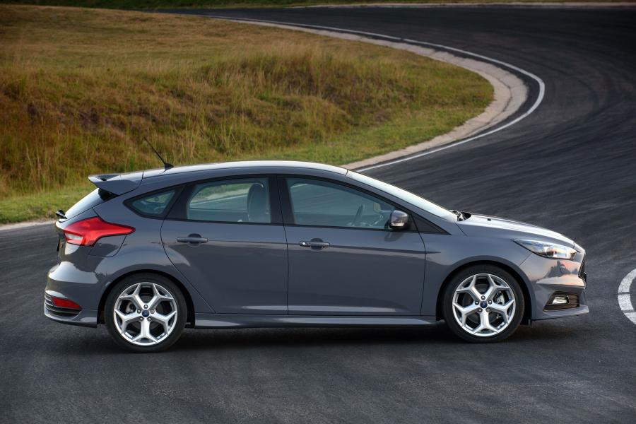  Ford Focus ST 2015 года  (ZA) (фото 22 из 30)